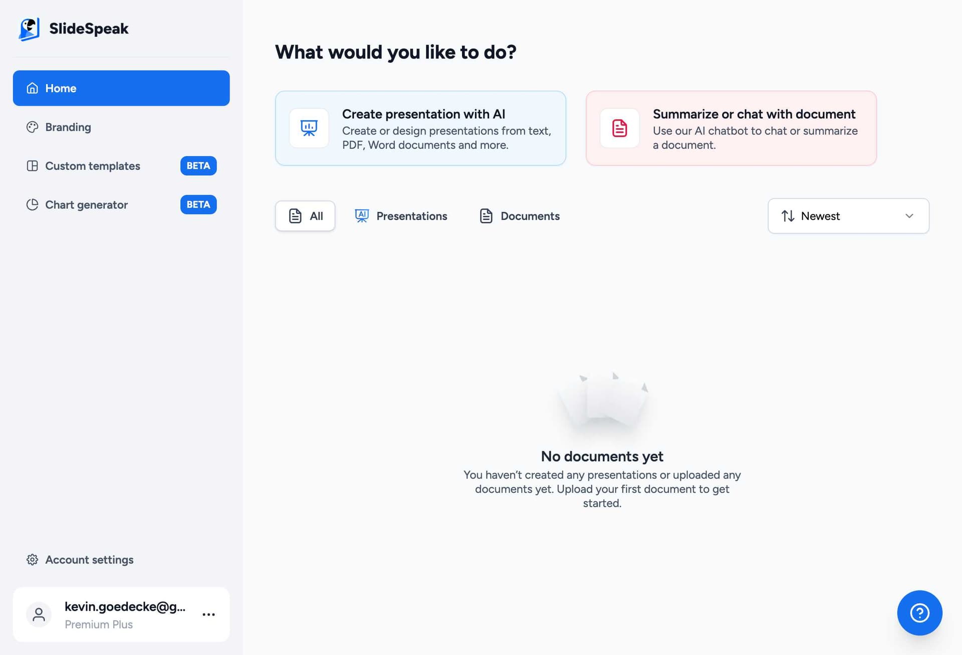 SlideSpeak main interface for creating presentations